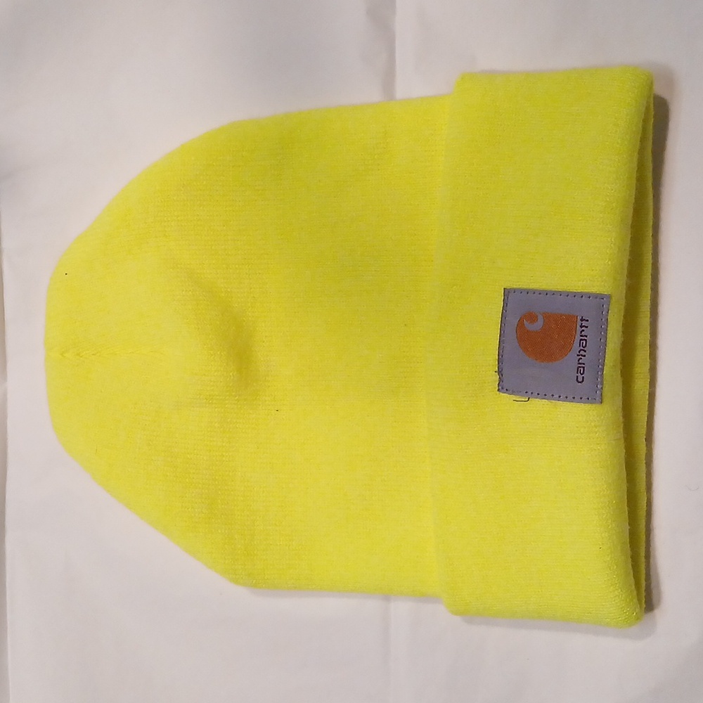 CARHARTT BEANIE, GREEN NEON COLOR.